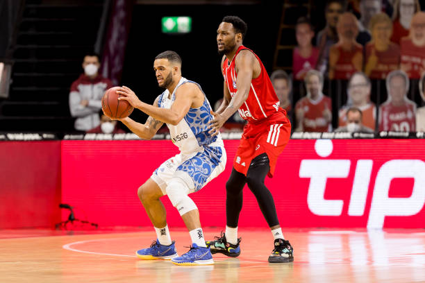 随着参赛阵 随着参赛阵