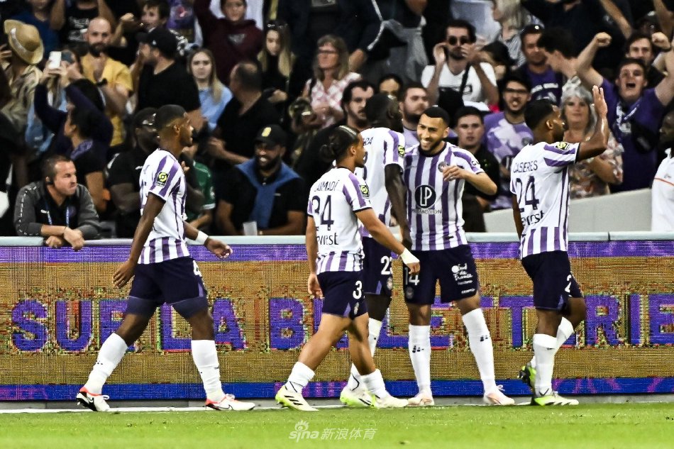 在足球转会 在足球转会